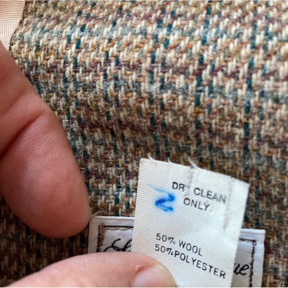 RARE & BURBERRY ESQUE Saks fifth avenues ladies suit SZ 7. Skirt & lined jacket - Picture 14 of 16